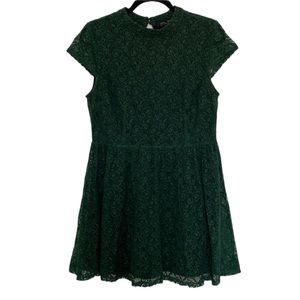Romeo + Juliet Couture Emerald Green Lace Dress